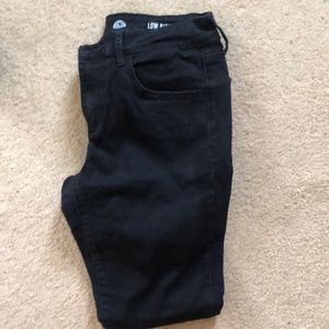 Black jeans - low rise jeggings
